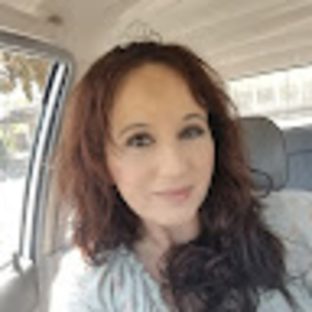 Meet your Posher, Angelique